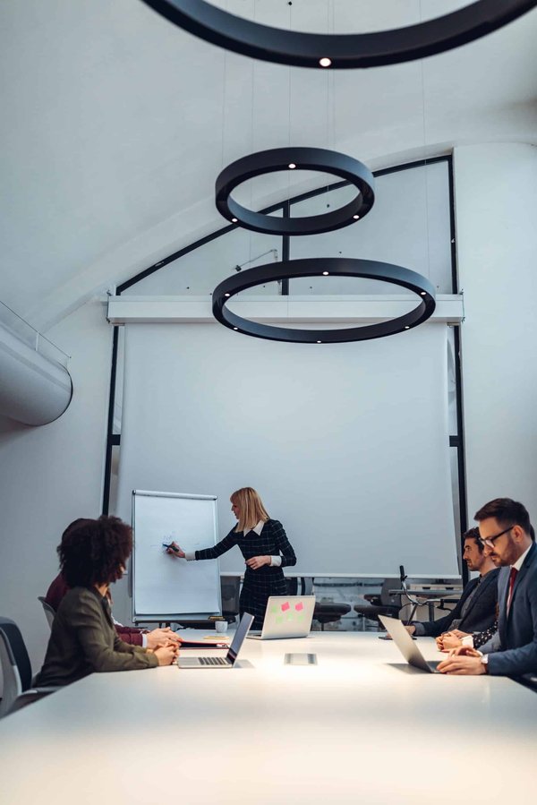 What's the Impact of Artificial Intelligence on UK's Job Market Future?